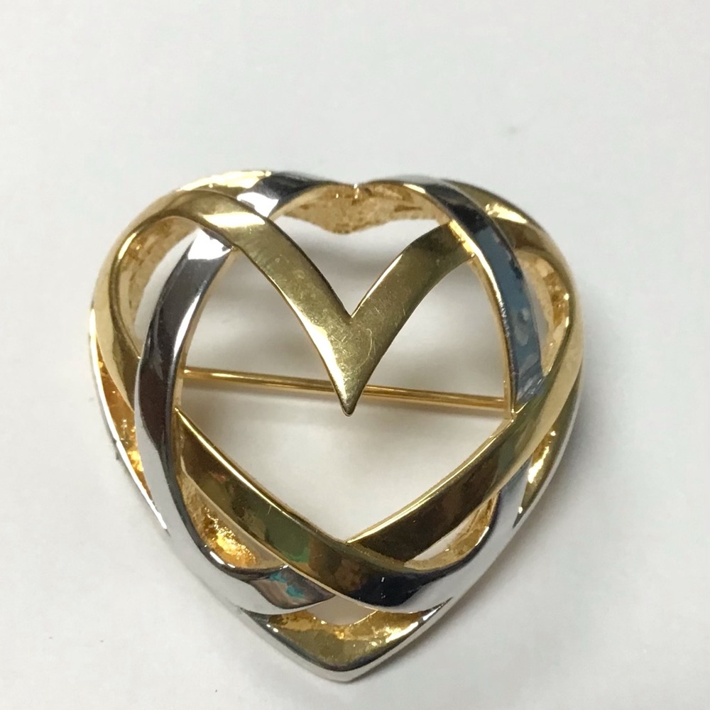 New 1 1/4” x 1 1/4” gold and silver intertwined pin brooch